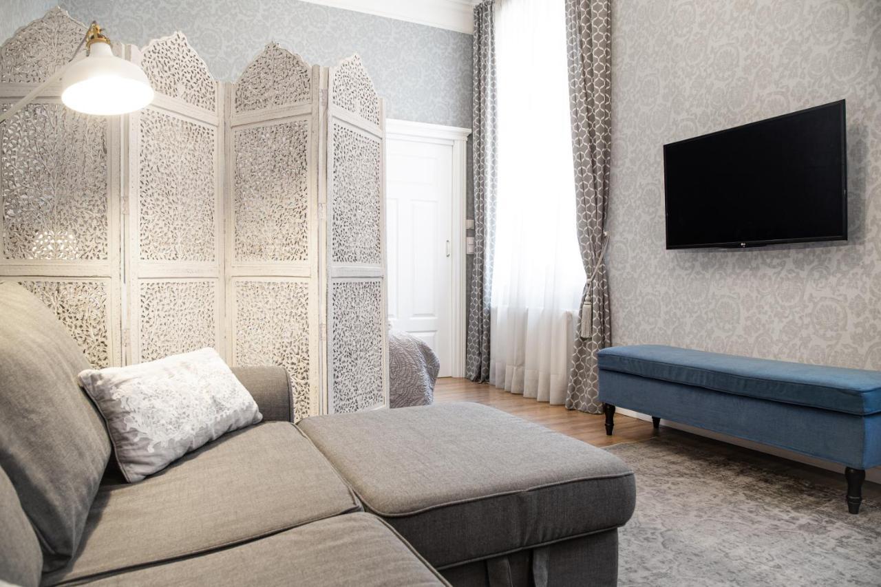 Househost Apartment :Zacisze Street クラクフ エクステリア 写真
